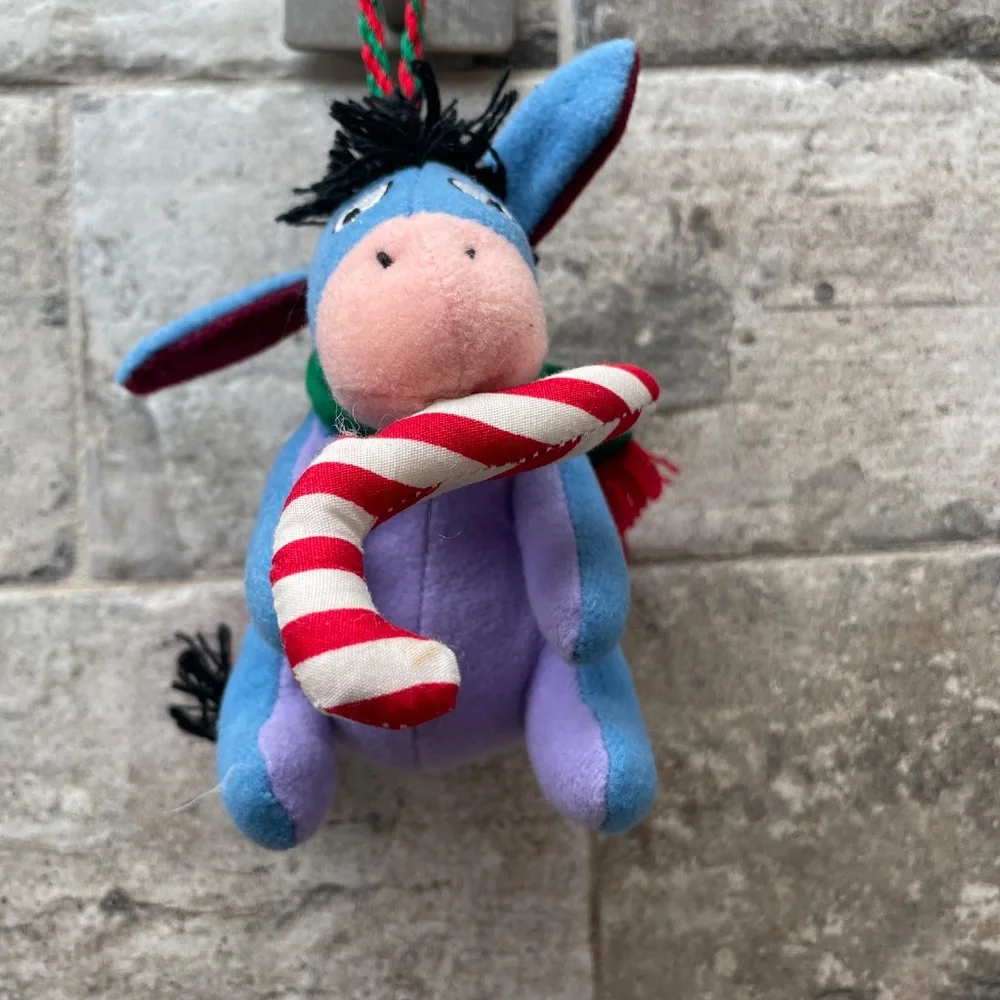 ❤️ DISNEY STORE CANDY CANE EEYORE STUFFED ORNAMENT